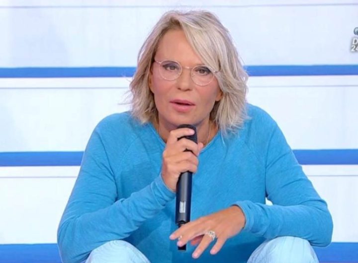Uomini e Donne viola regole Maria De Filippi
