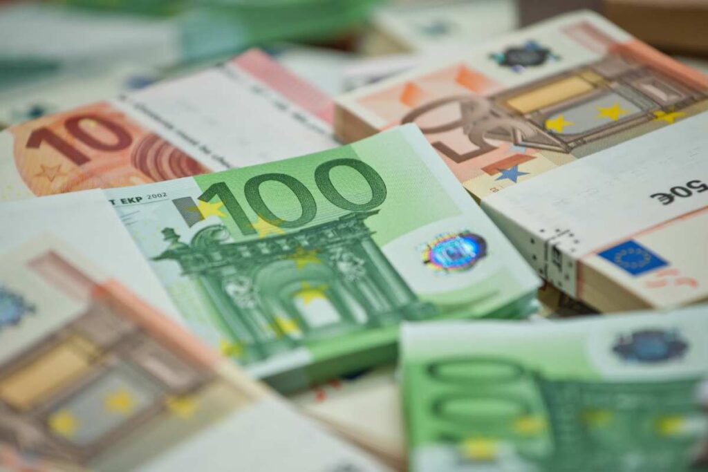 reddito base 1200 euro