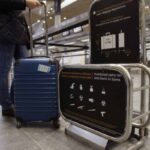 Le compagnie aeree low-cost, come Ryanair e Vueling, hanno adottato politiche di imbarco che variano notevolmente,