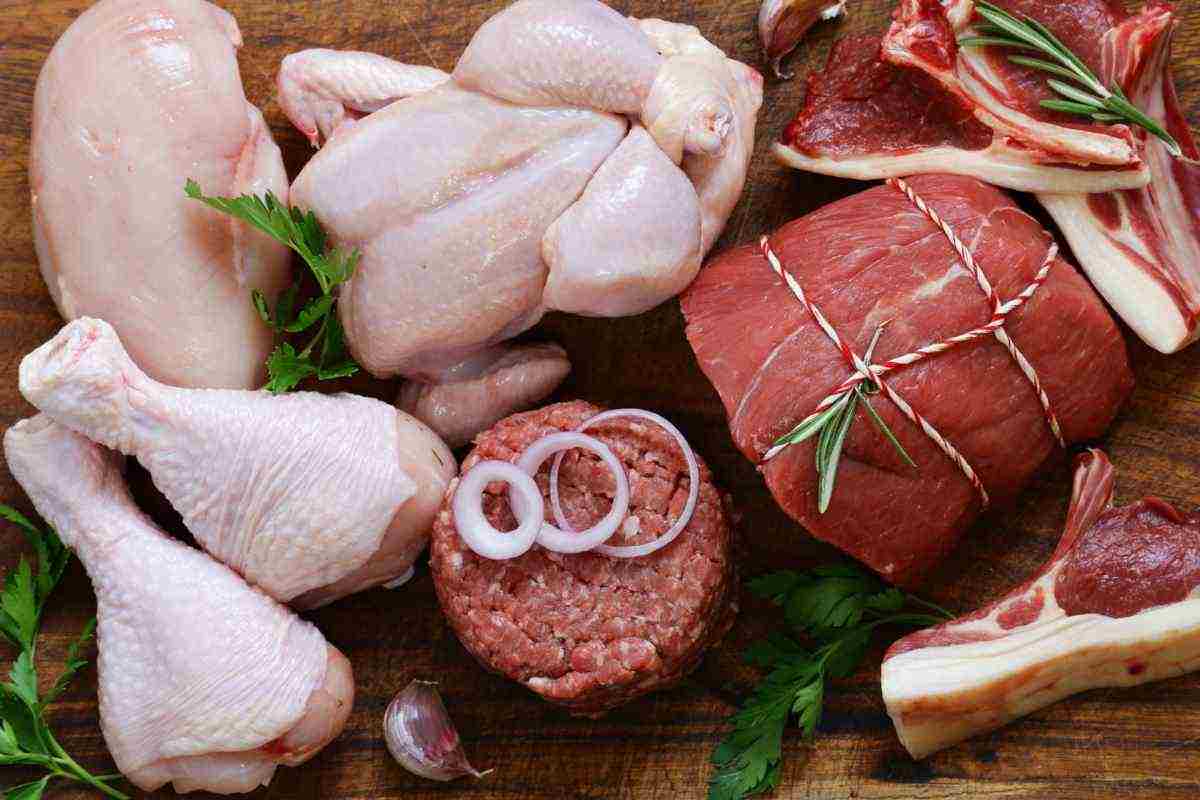 E' una delle carni più consumate in Italia, ecco a cosa fare attenzione