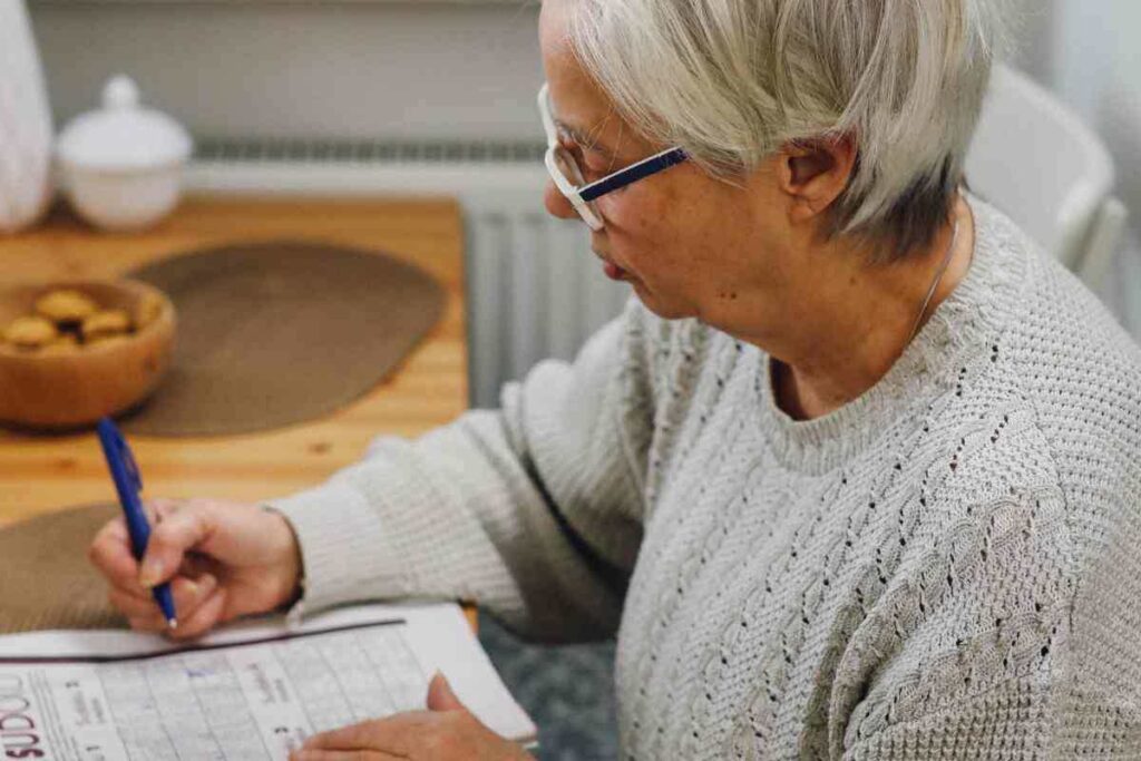 Pensione casalinghe, in questi casi puoi richiederla già a 57 anni